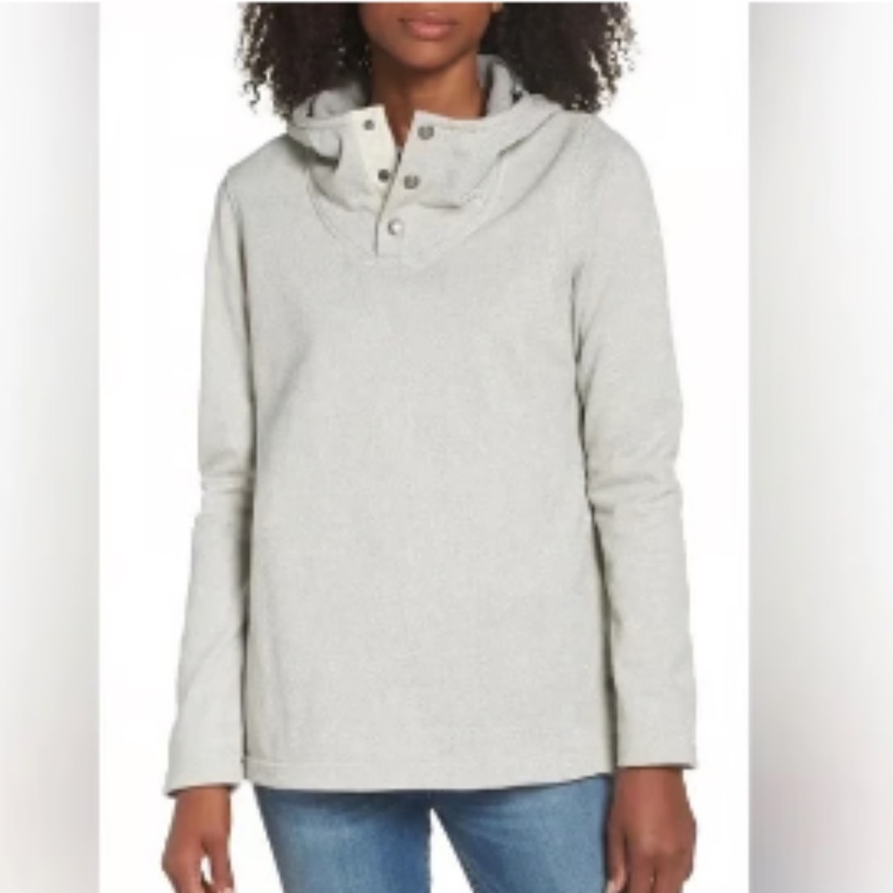 Women's The North Face Knit Stitch Fleece Pullover Hoodie in gray like new